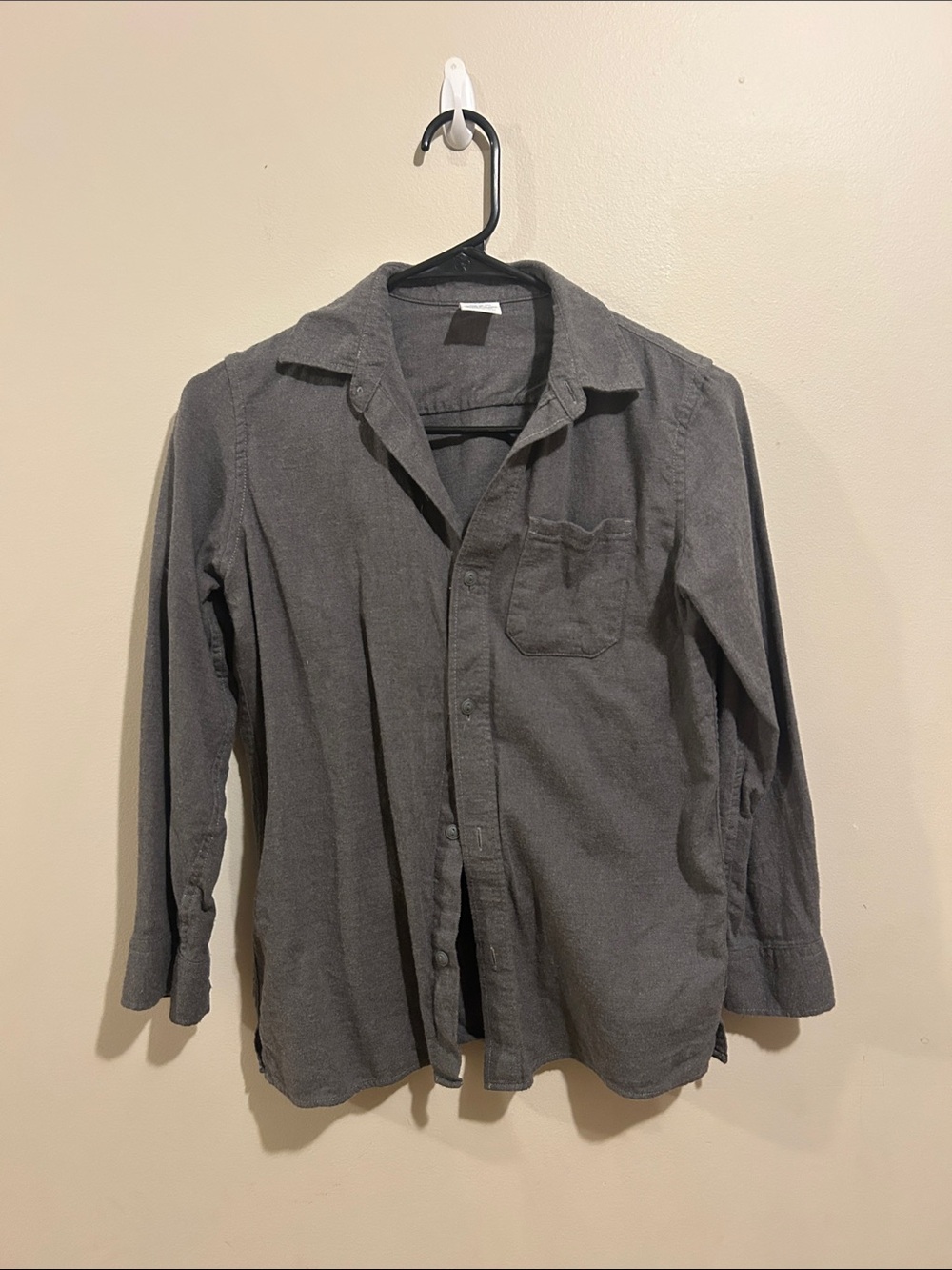 GAP Gray Long-Sleeve Button-Down Shirt